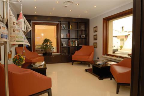 Palazzo Foti Hotel Crotone Exterior photo
